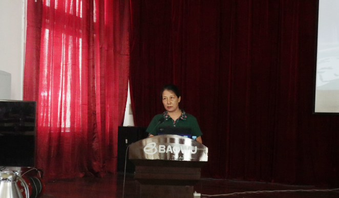 協(xié)會常務(wù)副會長黃韶華 協(xié)會常務(wù)副會長黃韶華